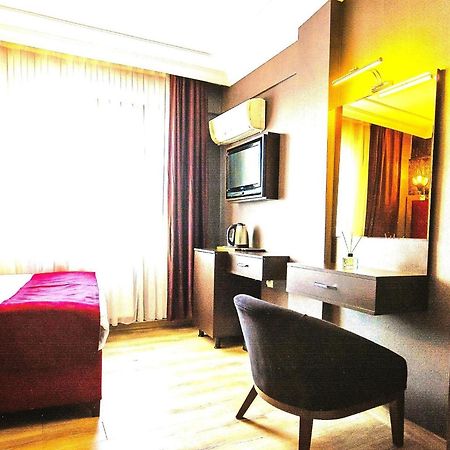 Atesde Dustu Salvara Hotel Istanbul Exterior photo